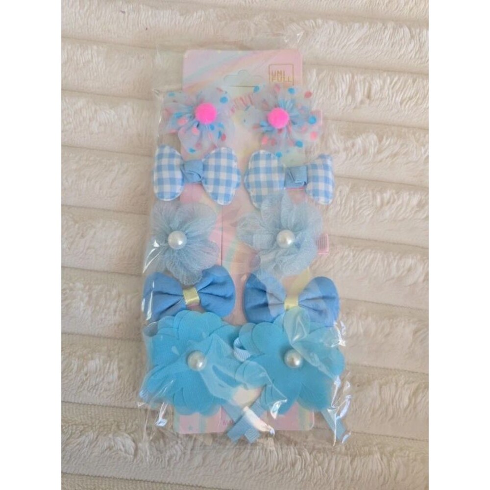 Set of 10 blue bow and flower hair clips